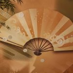 How to make comparisons in Japanese using "yori/より"